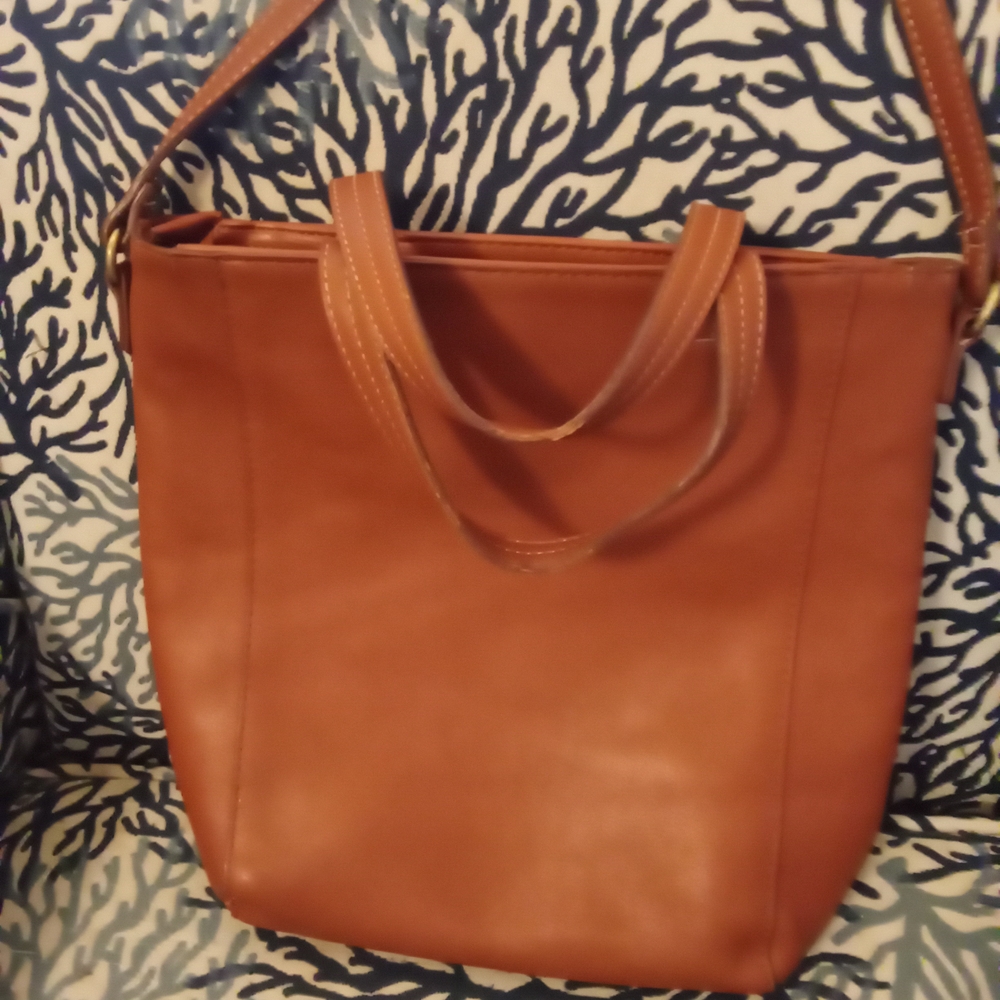 Old Navy Tan Faux Leather Tote Bag - Picture 2 of 4